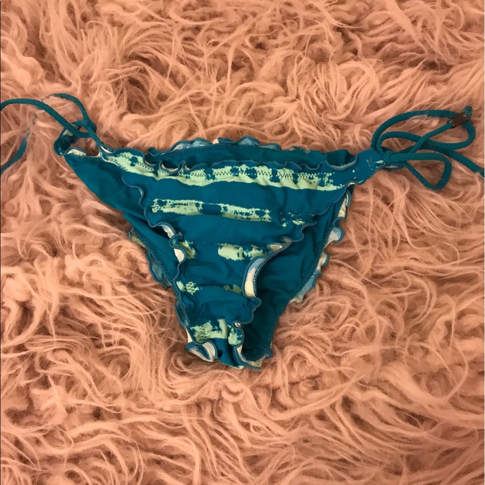 rip curl bottoms :)
