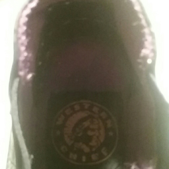 Western chief Romeo's - Picture 2 of 4