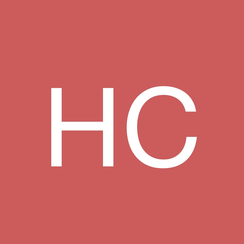 Meet your Posher, Hollie