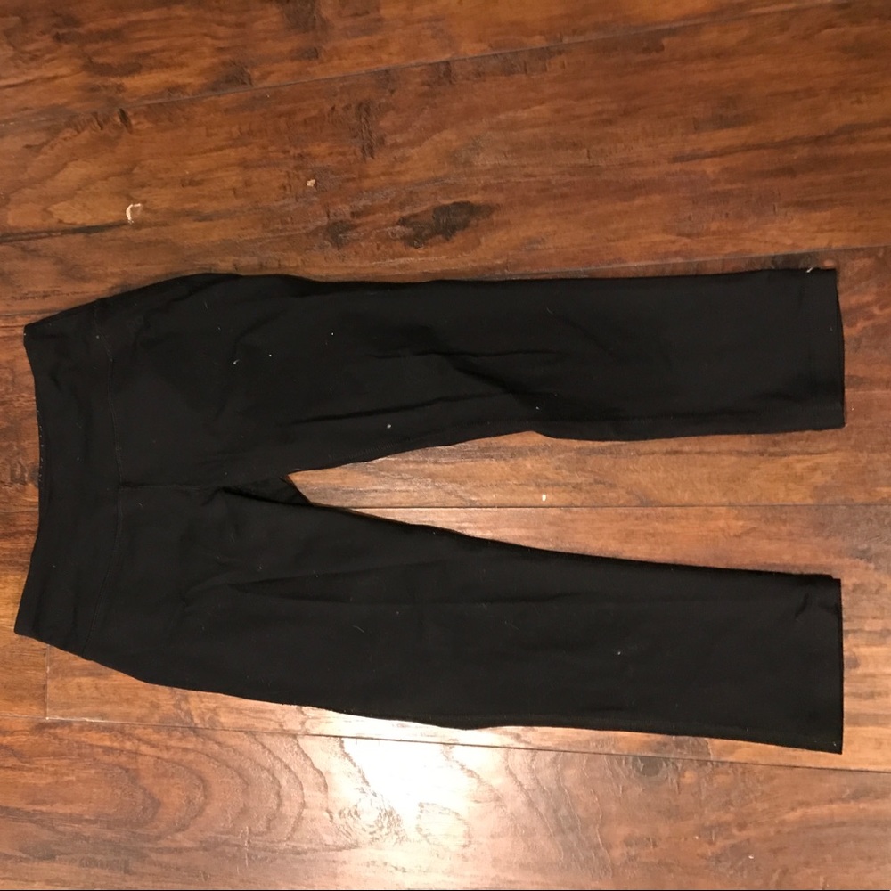 ACTRA || Black knee leggings