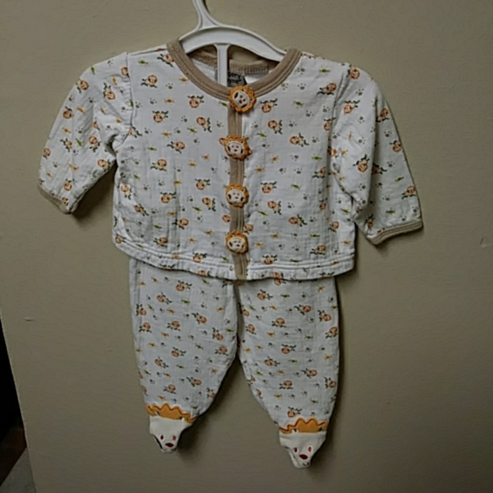 Nursery Rhyme 2 piece unisex pajama set