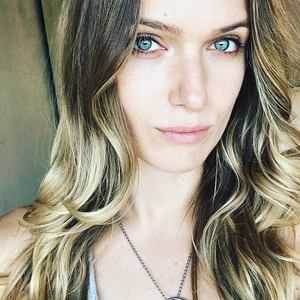 Meet your Posher, Lissy