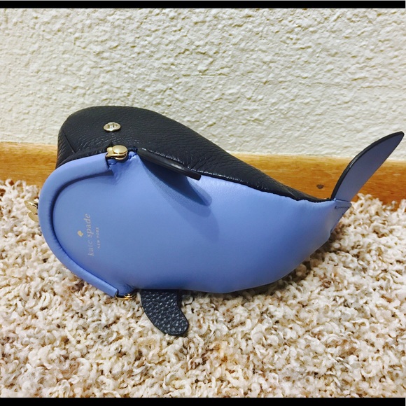 SOLD!!! ❤️Kate Spade Whale Coin Purse 🐳 - Picture 2 of 2