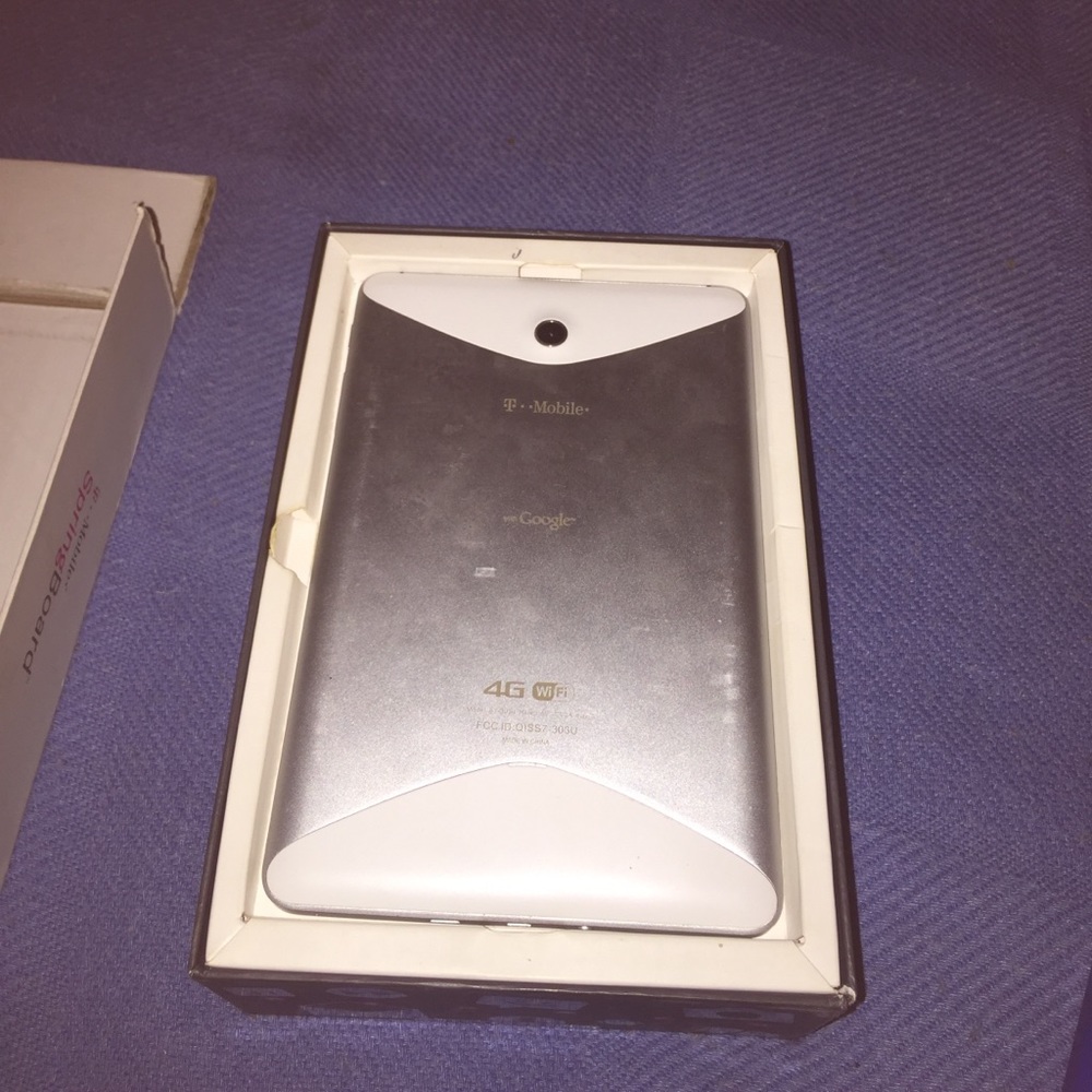 Android tablet - Picture 3 of 3