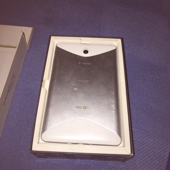 Android tablet - Picture 3 of 3