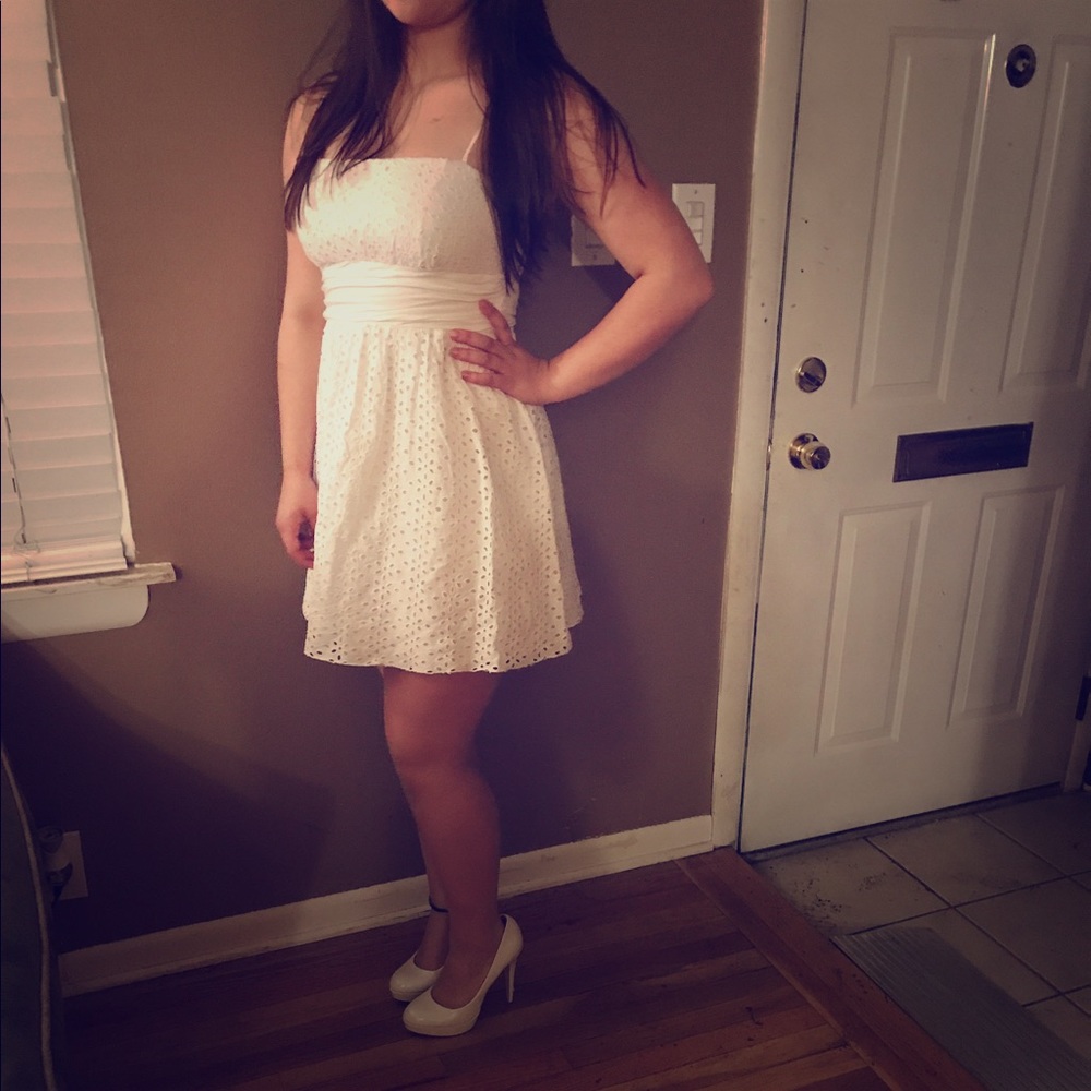 Floral White Lace Dress🌸🌞