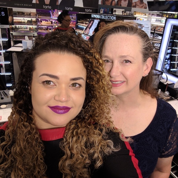 Meet your Posher, Dorinda - Picture 2 of 2