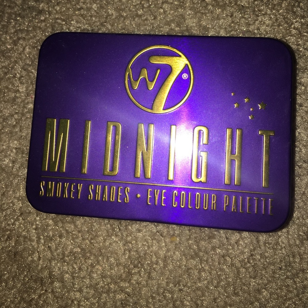 w7 Midnight Pallete