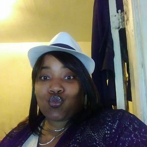 Meet your Posher, Ebony