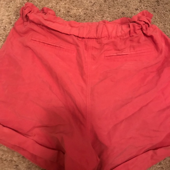 Pink shorts - Picture 2 of 2