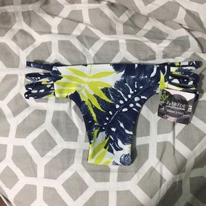 Kalokini reversible bottoms