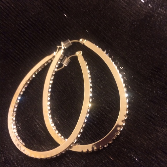 Earrings - Picture 2 of 3