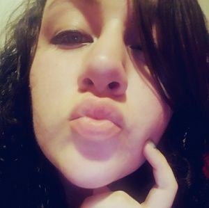 Meet your Posher, Tera