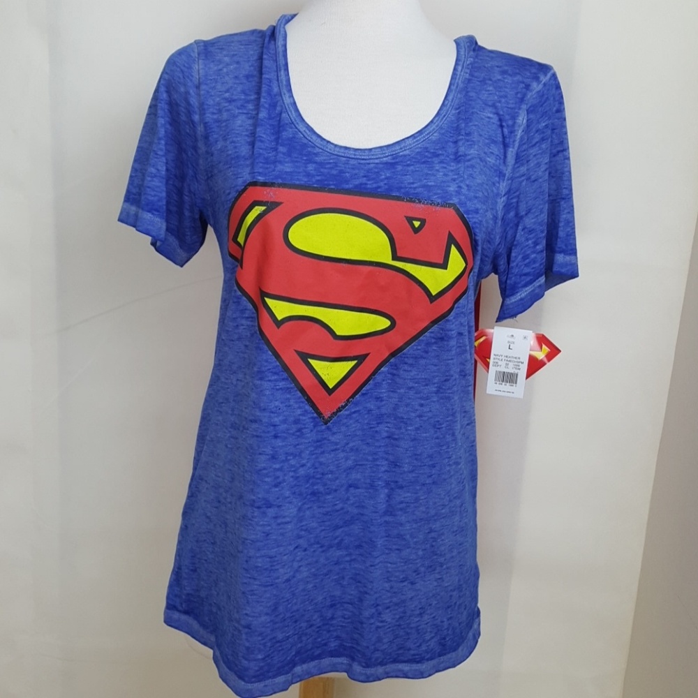 Superman shirt with cape sz L