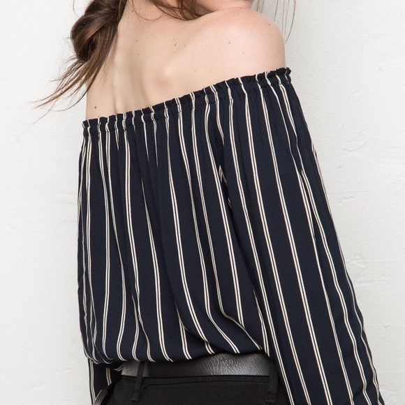 Brandy Melville navy striped Maura top - Picture 2 of 4