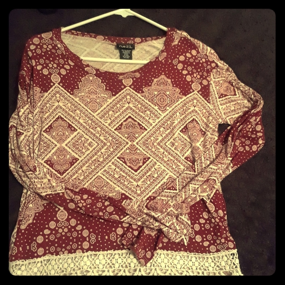 RUE 21 FRINGE LONG SLEEVE TRIBAL PATTERN BLOUSE