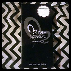 BNIB Makeover Essentials Kit