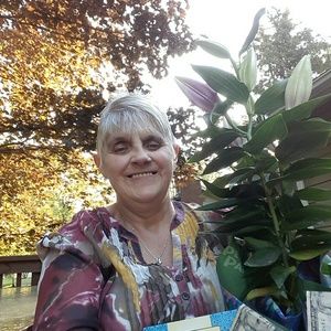 Meet your Posher, Monna