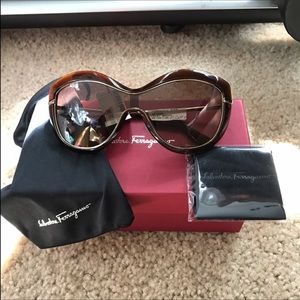 Brand new Salvatore ferragamo sunglasses