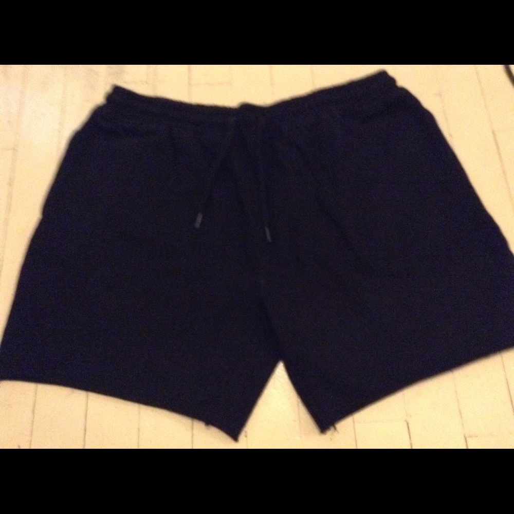 TOP SHOP,BLACK SWEAT SHORT.SIZE L