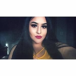 Meet your Posher, Yesenia