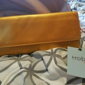 NWT HOBO Int'l Sadie Tri-fold wallet in Brilliance