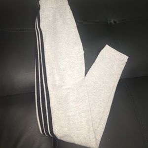 Gray 2 Black Stripped Leggings