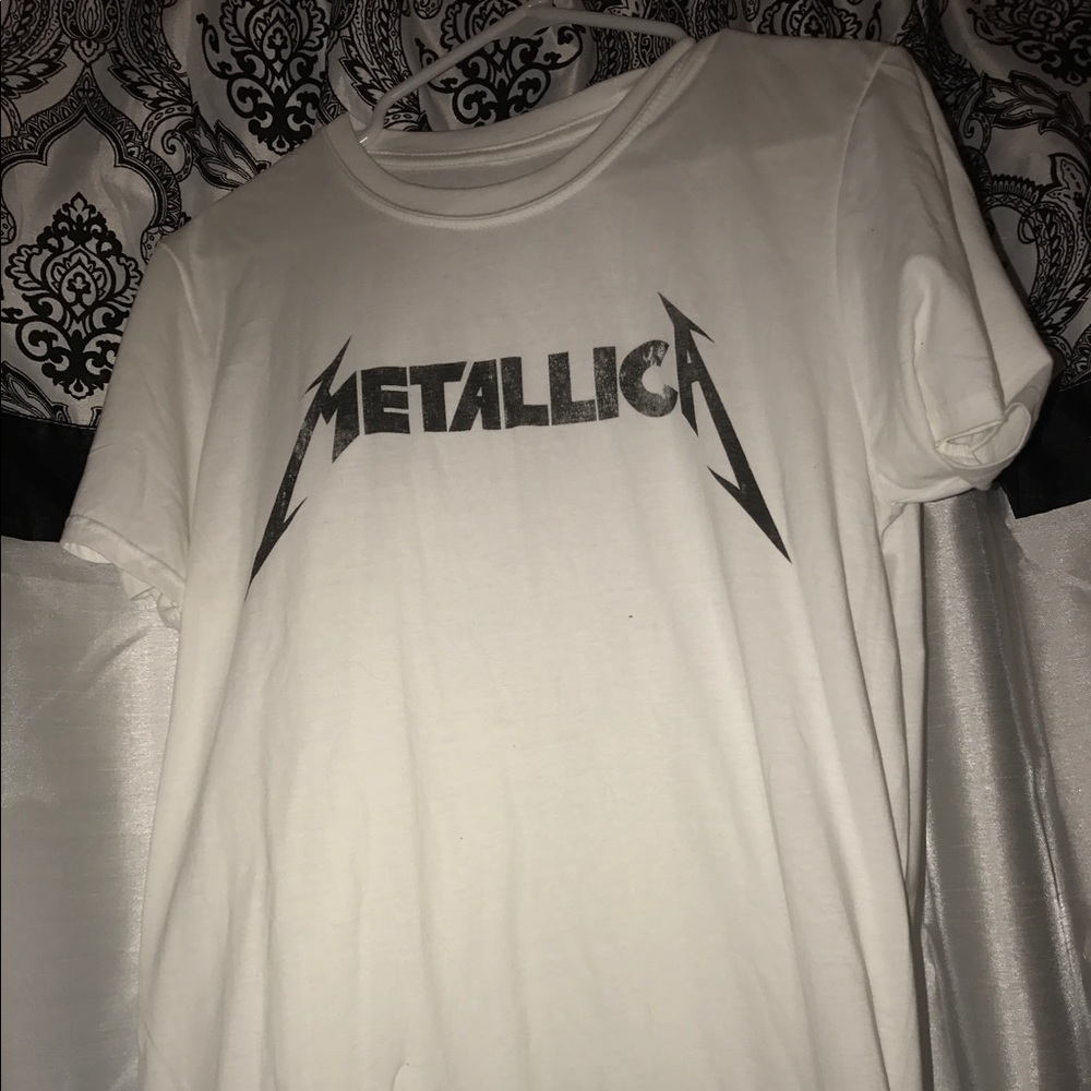 NWOT metallica band tee!!!