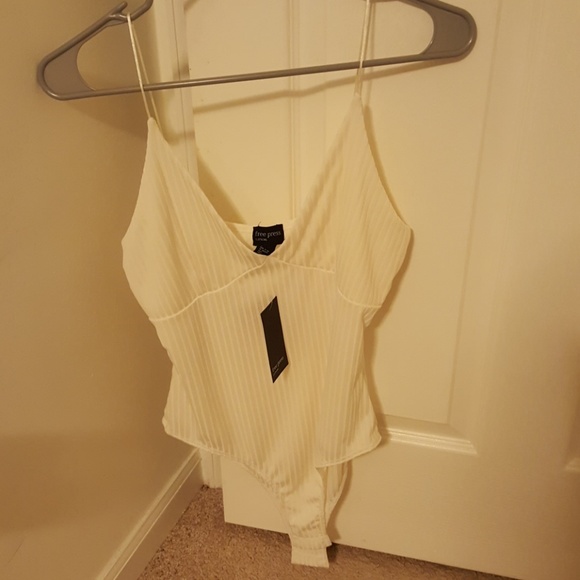 Ribbed body suit - Brand New! - Picture 2 of 2