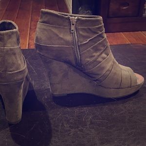 Olive Wedge Shoes