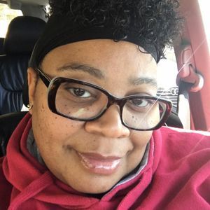 Meet your Posher, Alexia