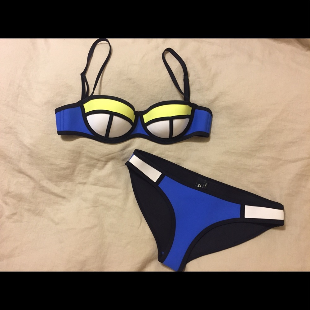 Triangl Bikini Set