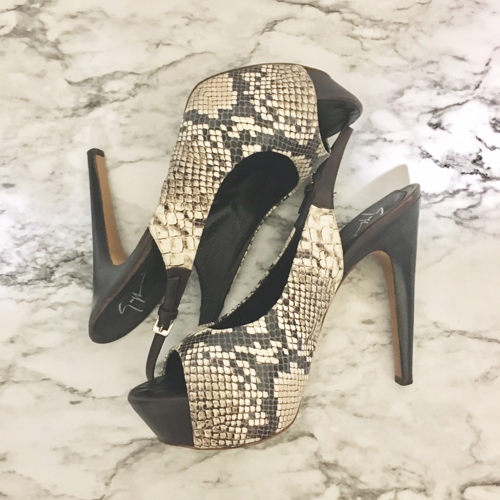🎈SOLD🎈Giuseppe Zanotti sandal python - Picture 8 of 8