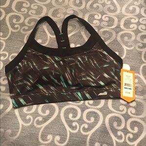 Sports bra - by Avia