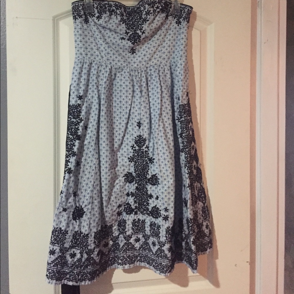 Light and dark blue strapless dress