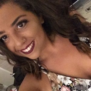 Meet your Posher, Val