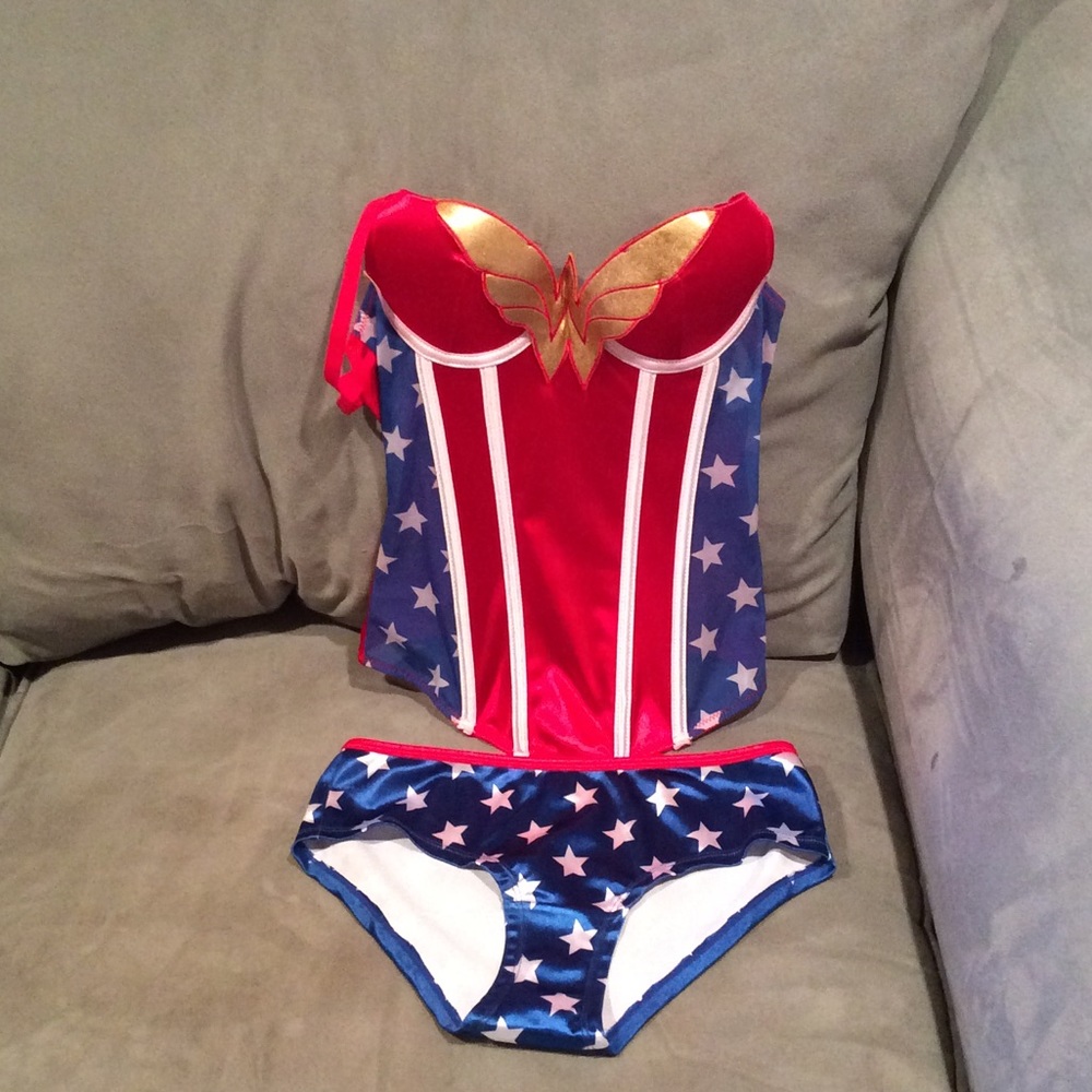 Wonder Woman bustier