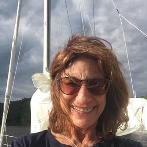 Meet your Posher, Lori