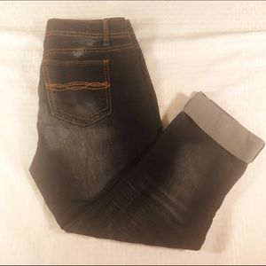 Denim Capri Pants with cuff