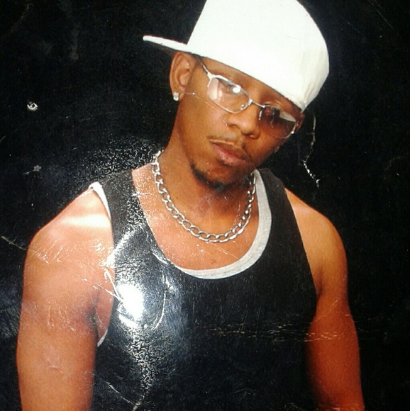 Meet your Posher, Marcus - Picture 6 of 6