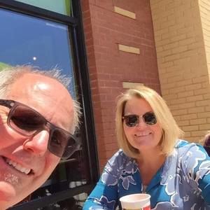 Meet your Posher, Amy