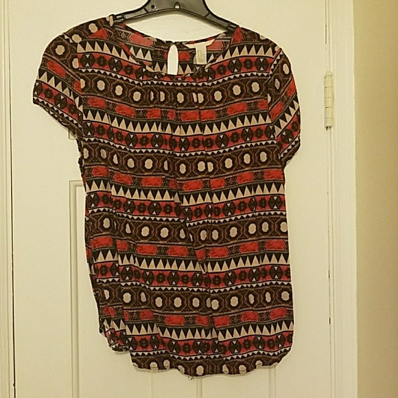 H&M Tops - Lively tribal print H&M blouse H&M Tops - Lively tribal print H&M blouse
