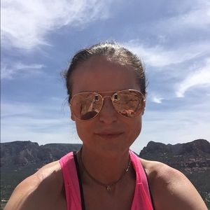 Meet your Posher, Renata