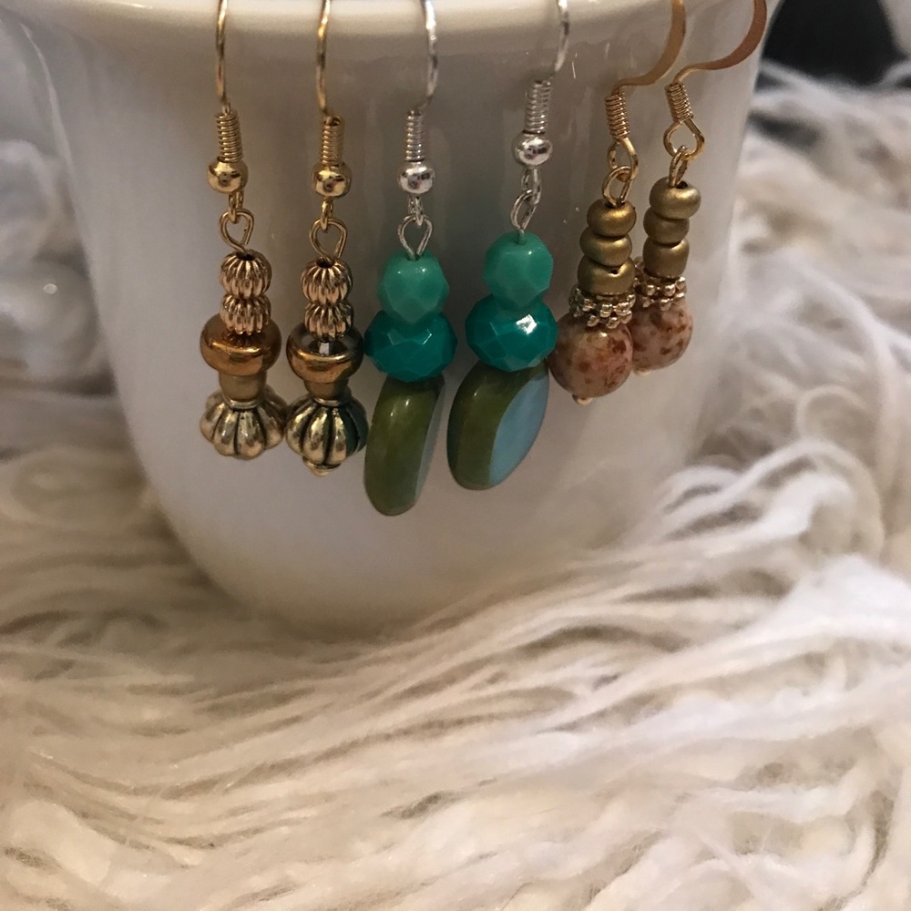 Earring bundle ✨✨✨🌙☀️ - Picture 3 of 4