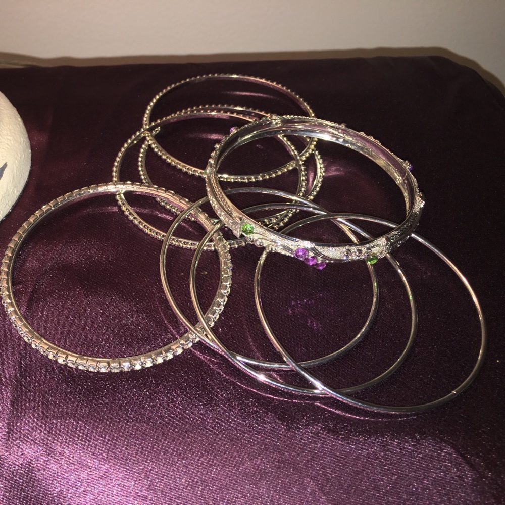 Set of 8 silver bangles