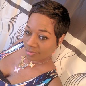 Meet your Posher, Tonia