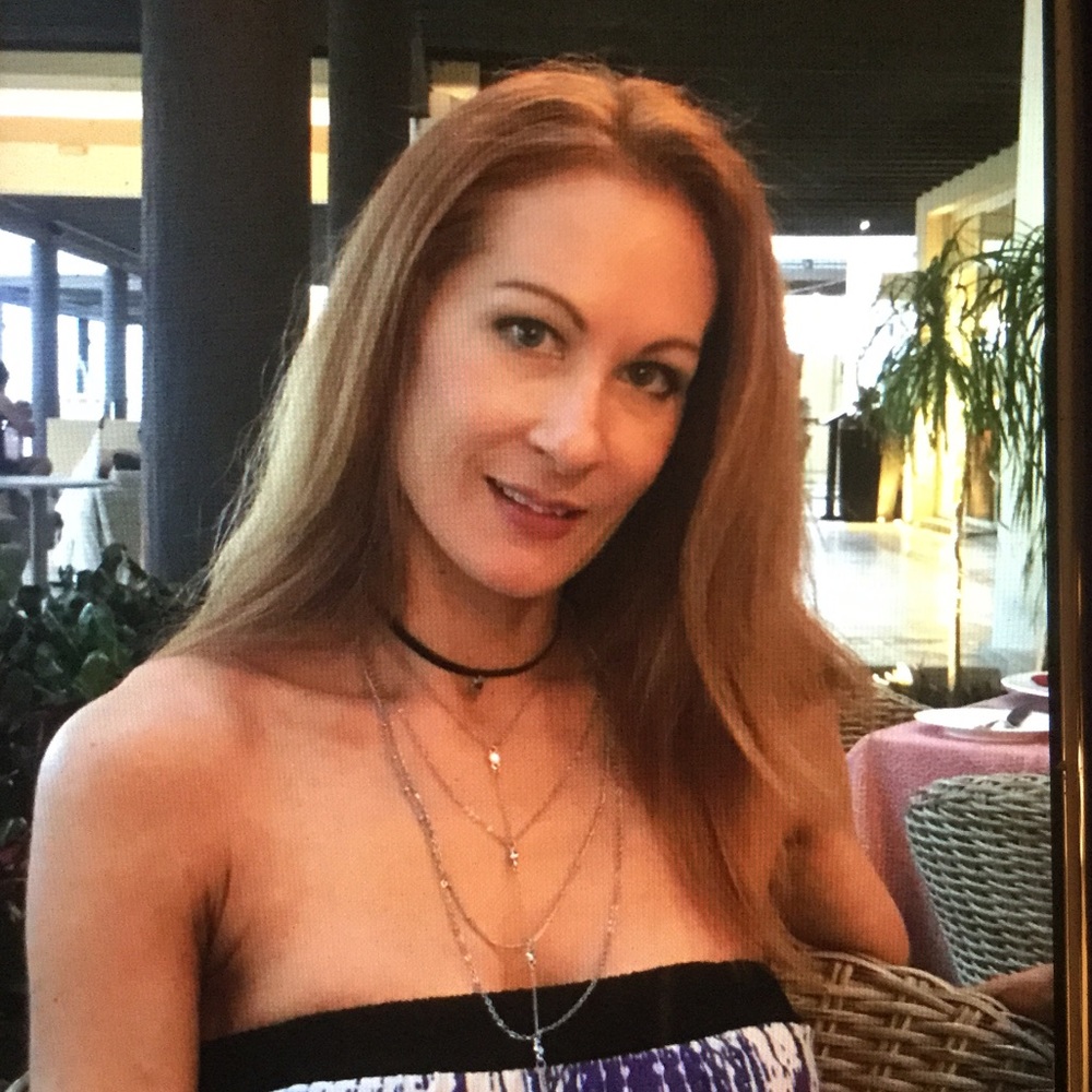 Meet your Posher, Claudine