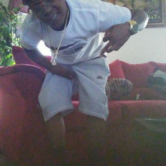 Meet your Posher, Calvin - Picture 1 of 1