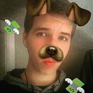 Meet your Posher, Logan