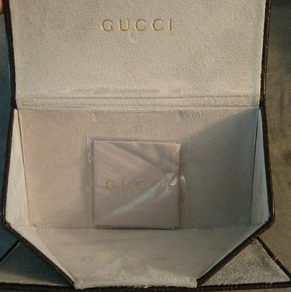 Gucci Case - Picture 2 of 3